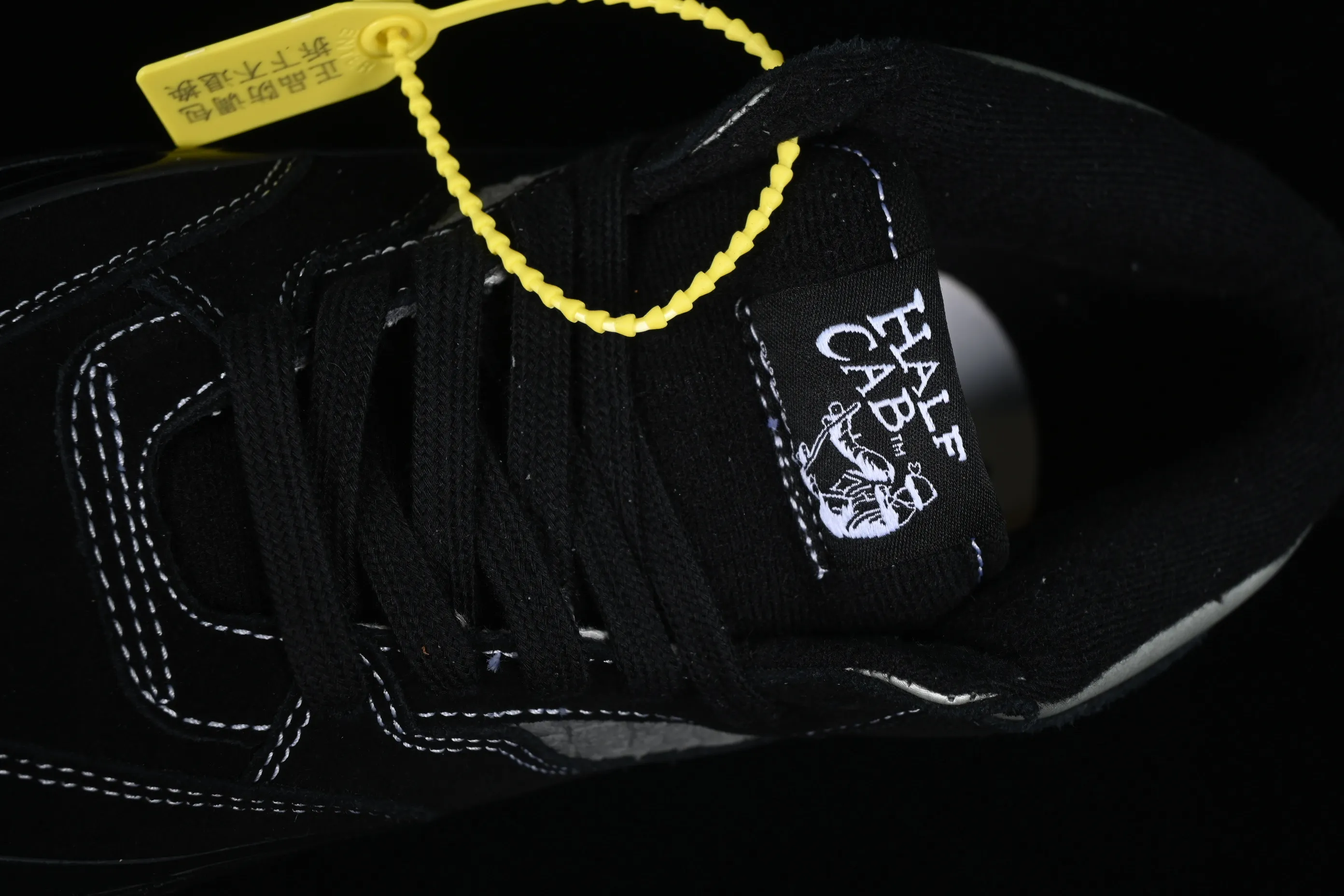 All categories Vans Vans series Vans Mid Vans China Vans Half Cab 33 Dx legendary skater signature China skateboard shoes VN0A5KX6B3C